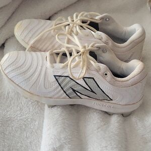 New Balance Fuel Cell White Softball Cleats Excellent Condition Size 12